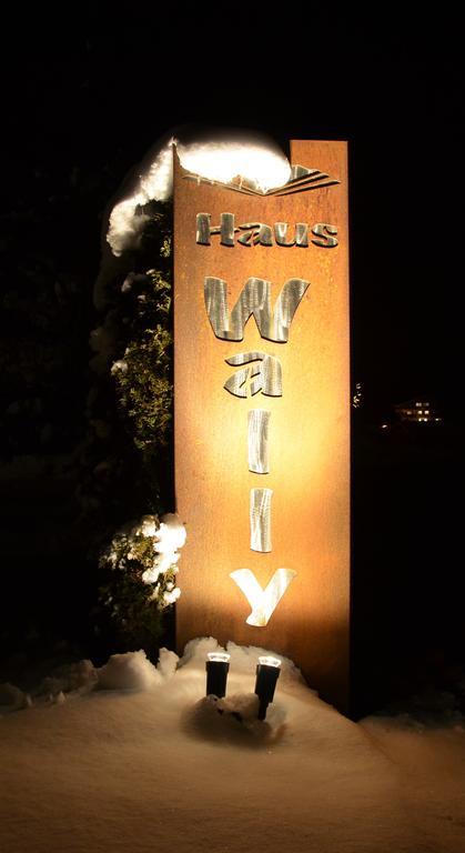 Haus Wally ノイシュティフト・イム・シュトゥーバイタール エクステリア 写真