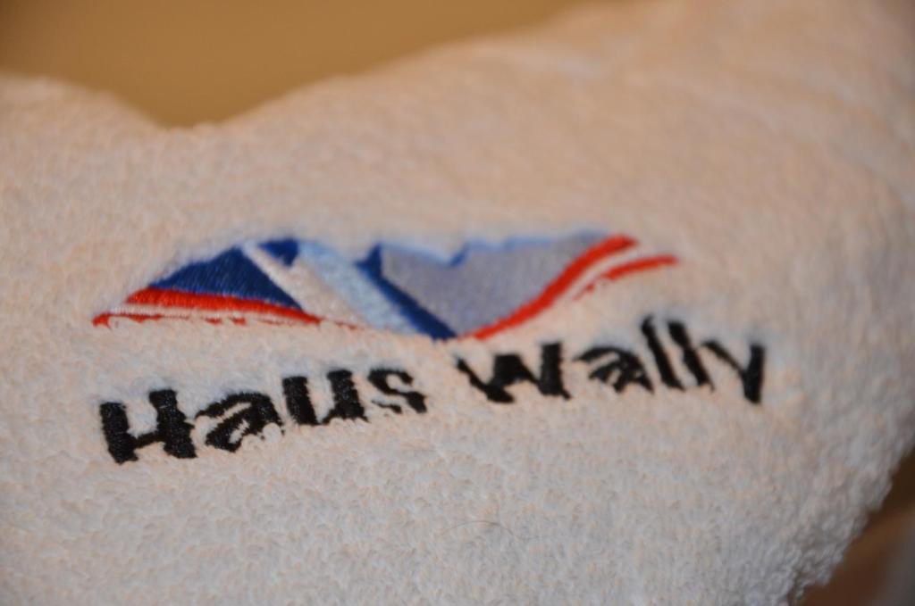 Haus Wally ノイシュティフト・イム・シュトゥーバイタール エクステリア 写真